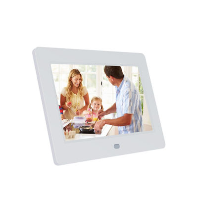7 inçlik LCD Dijital Fotoğraf Çerçevesi 1024x600 IPS Ekran Düzenlenebilir Parlaklık